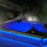 Malinowy Zakatek Chalet